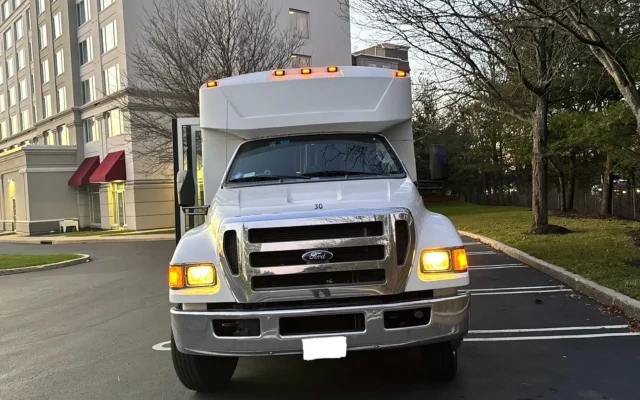 30 passengers party bus